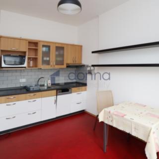 Pronájem bytu 1+1 37 m² Praha