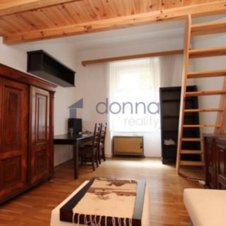 Pronájem bytu 2+kk 41 m² Praha Nusle, Oldřichova