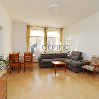 Pronájem bytu 3+kk 70 m² Praha, Korunní