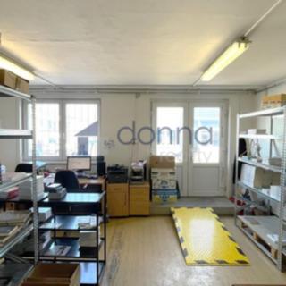 Pronájem skladu 54 m² Praha Malešice, Tiskařská