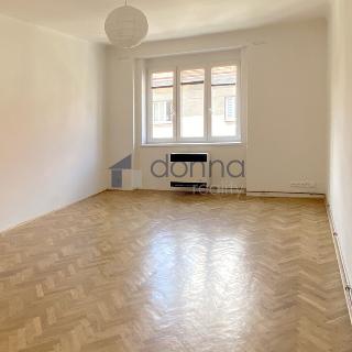 Pronájem bytu 1+kk, garsoniery 32 m² Praha