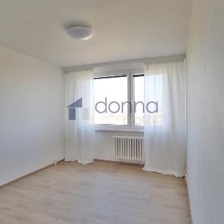 Pronájem bytu 2+kk 43 m² Praha, Kurčatovova