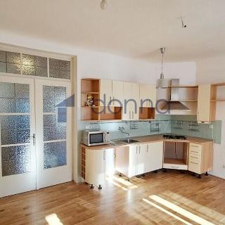 Pronájem bytu 3+kk 79 m² Praha, Čáslavská