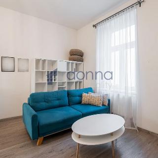 Pronájem bytu 2+kk 48 m² Praha