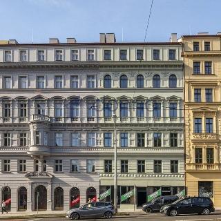 Pronájem obchodu 56 m² Praha, Seifertova