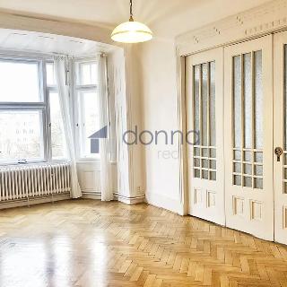 Pronájem bytu 3+1 150 m² Praha, Štefánikova