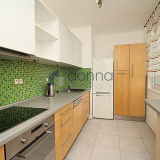 Pronájem bytu 3+kk 69 m&sup2; Praha