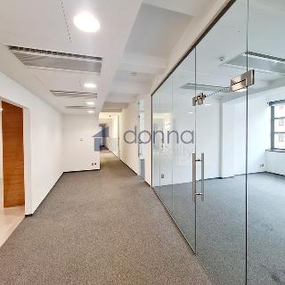 Pronájem obchodu 321 m² Praha, Šaldova