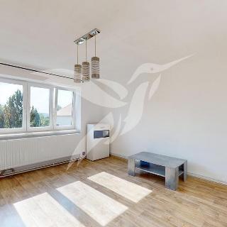 Pronájem bytu 2+1 58 m² Hrádek, 1. máje