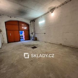 Pronájem skladu 45 m² Odolena Voda, 