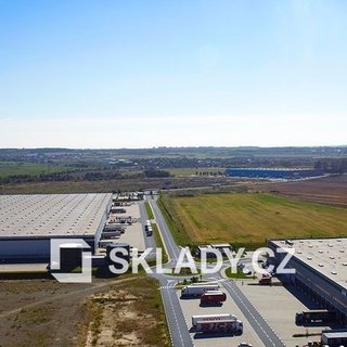 Pronájem skladu 5 100 m² Chrášťany, 