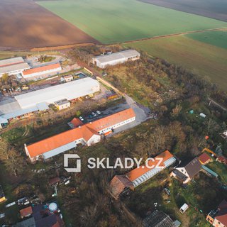 Prodej skladu 2 000 m² Černuc, 