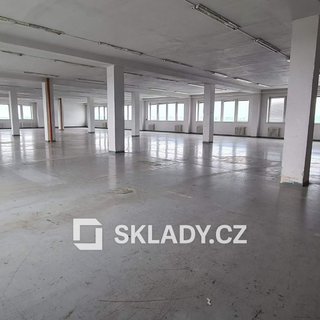 Pronájem skladu 714 m² Praha, 