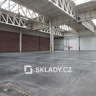 Pronájem skladu 2 000 m² Praha, 