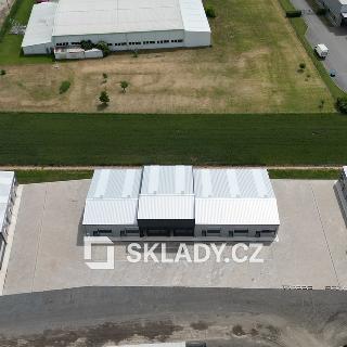 Pronájem skladu 1 850 m² Cvrčovice, 