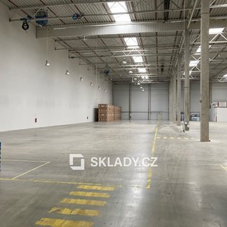 Pronájem skladu 4 700 m² Stochov, 