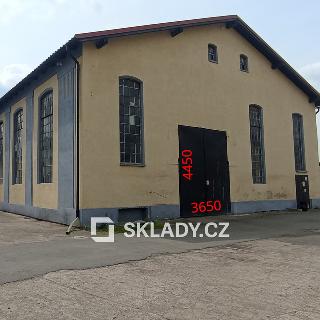 Pronájem skladu 677 m² Lužec nad Vltavou, 