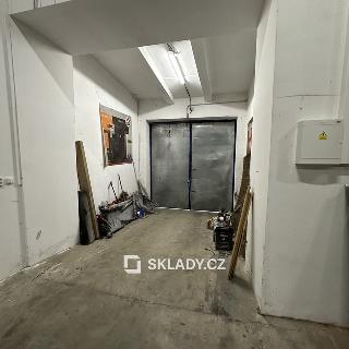 Pronájem skladu 143 m² Praha, 