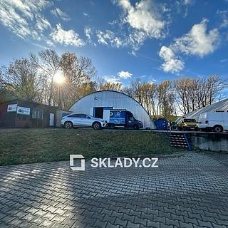 Pronájem komerčního pozemku 700 m² Bořanovice