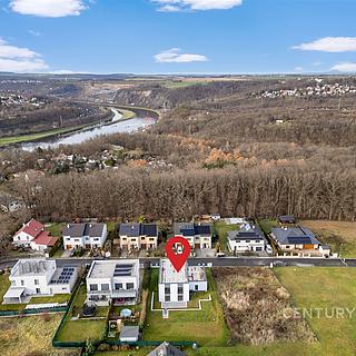 Prodej rodinného domu 243 m&sup2; Zdiby