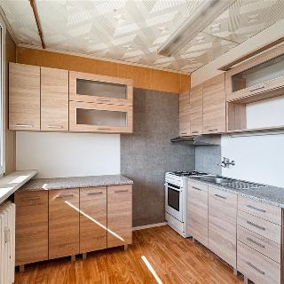 Pronájem bytu 3+kk 57 m² Kladno, Italská