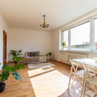 Prodej bytu 3+1 65 m² Praha, U dvou srpů