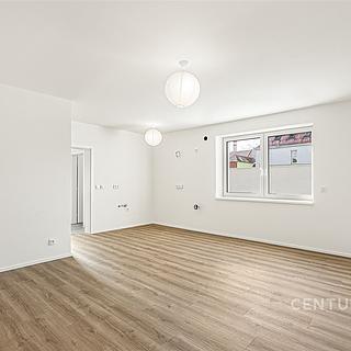 Prodej bytu 3+kk 80 m&sup2; Kladno