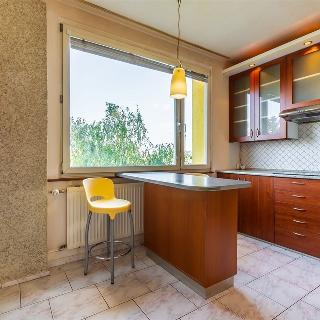 Prodej bytu 4+1 76 m² Praha, Rabyňská