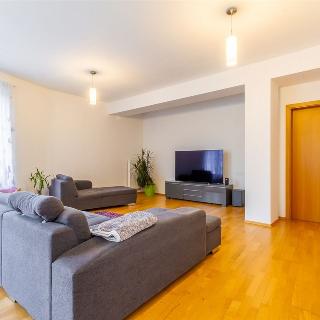 Prodej bytu 3+kk 97 m² Praha