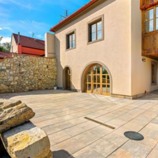 Prodej činžovního domu 370 m&sup2; Slaný