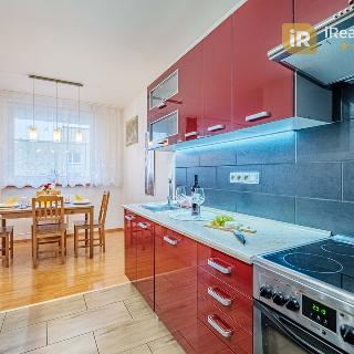 Prodej bytu 3+kk 70 m² Kutná Hora, Opletalova