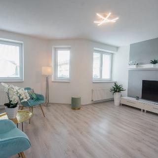 Prodej bytu 2+kk 58 m² Kuřim, 