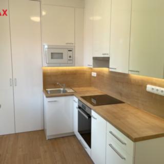 Pronájem bytu 2+1 50 m² Zbýšov