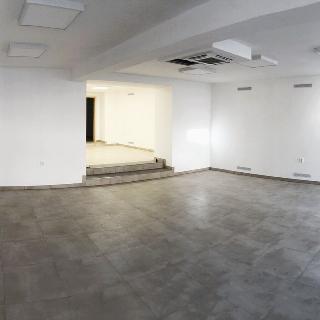 Pronájem obchodu 86 m² Slavkov u Brna, Palackého náměstí