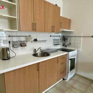 Pronájem bytu 1+kk a garsoniéry 29 m² Zlín, Na Honech I
