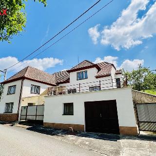 Prodej rodinného domu 350 m² Čeložnice, 