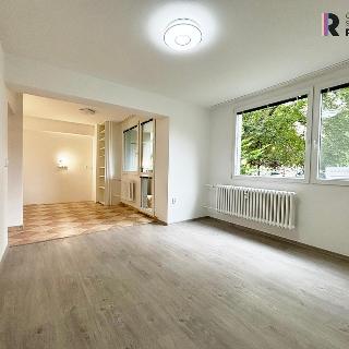 Prodej bytu 3+1 59 m² Benešov, Jiřího Horáka