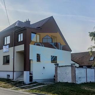 Prodej rodinného domu 260 m² Bzenec, Veselská