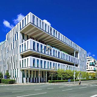 Pronájem kanceláře 406 m² Praha