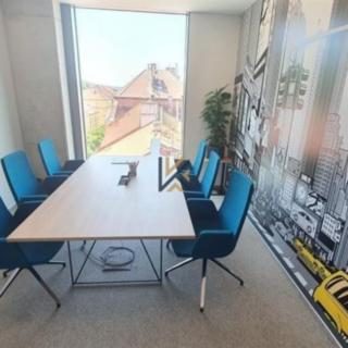 Pronájem kanceláře 30 m² Praha Karlín, Pernerova