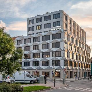 Pronájem kanceláře 368 m² Praha, Pobřežní