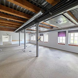 Pronájem kanceláře 270 m² Praha