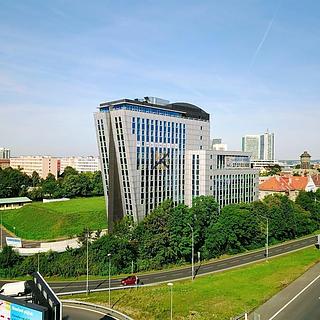 Pronájem kanceláře 268 m&sup2; Praha