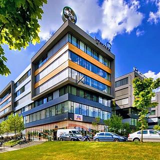 Pronájem kanceláře 2427 m&sup2; Praha