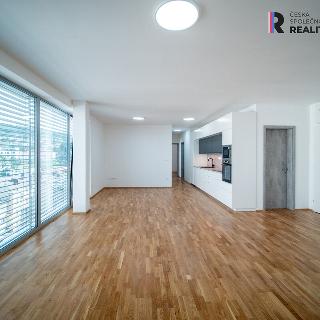 Prodej bytu 3+kk 104 m² Zlín, Lorencova