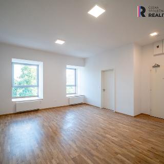 Prodej bytu 2+kk 49 m² Zlín, Lorencova