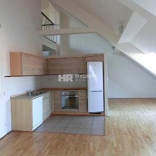 Pronájem bytu 4+kk 147 m² Praha, Svatoslavova