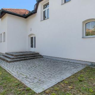 Prodej rodinného domu 368 m² Měchenice, Na Vyhlídce