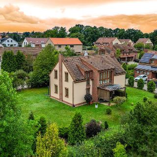 Prodej rodinného domu 250 m² Dobřejovice