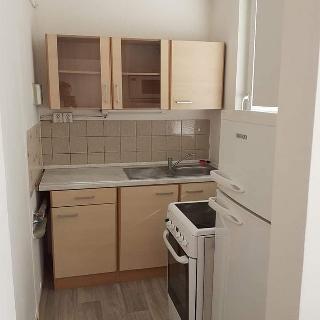 Prodej bytu 1+kk, garsoniery 30 m² Praha